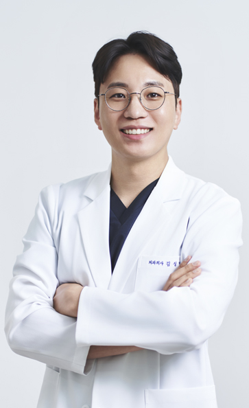 서울고든치과 의료진 김성민 대표원장